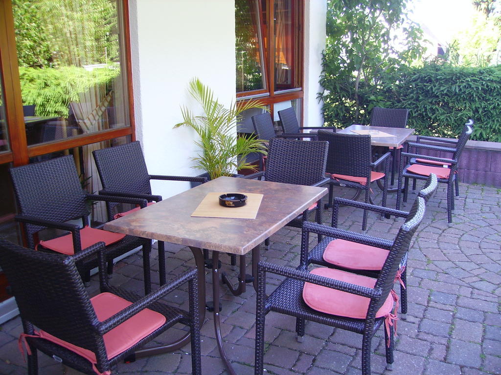 Hotel Zur Erholung Brochthausen Ngoại thất bức ảnh